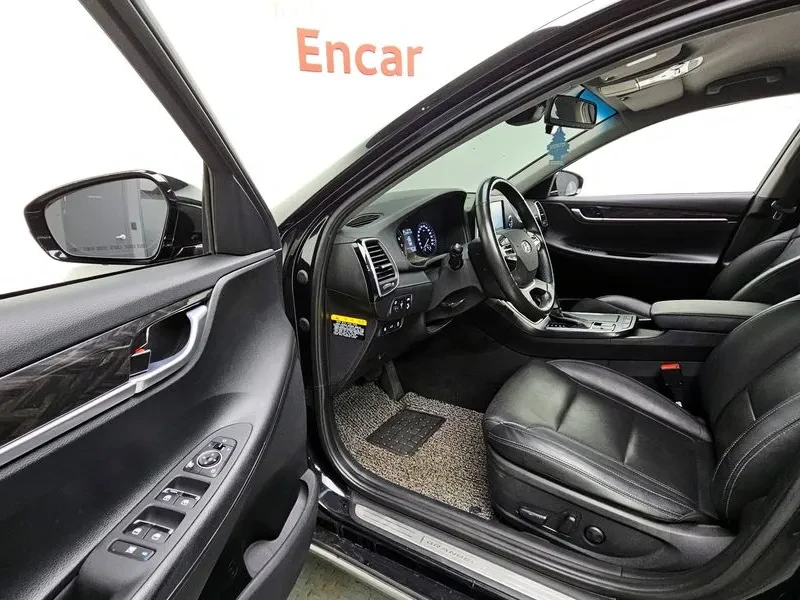 Hyundai Grandeur 2.4 PREMIUM, снимка 10 - Автомобили и джипове - 55717509