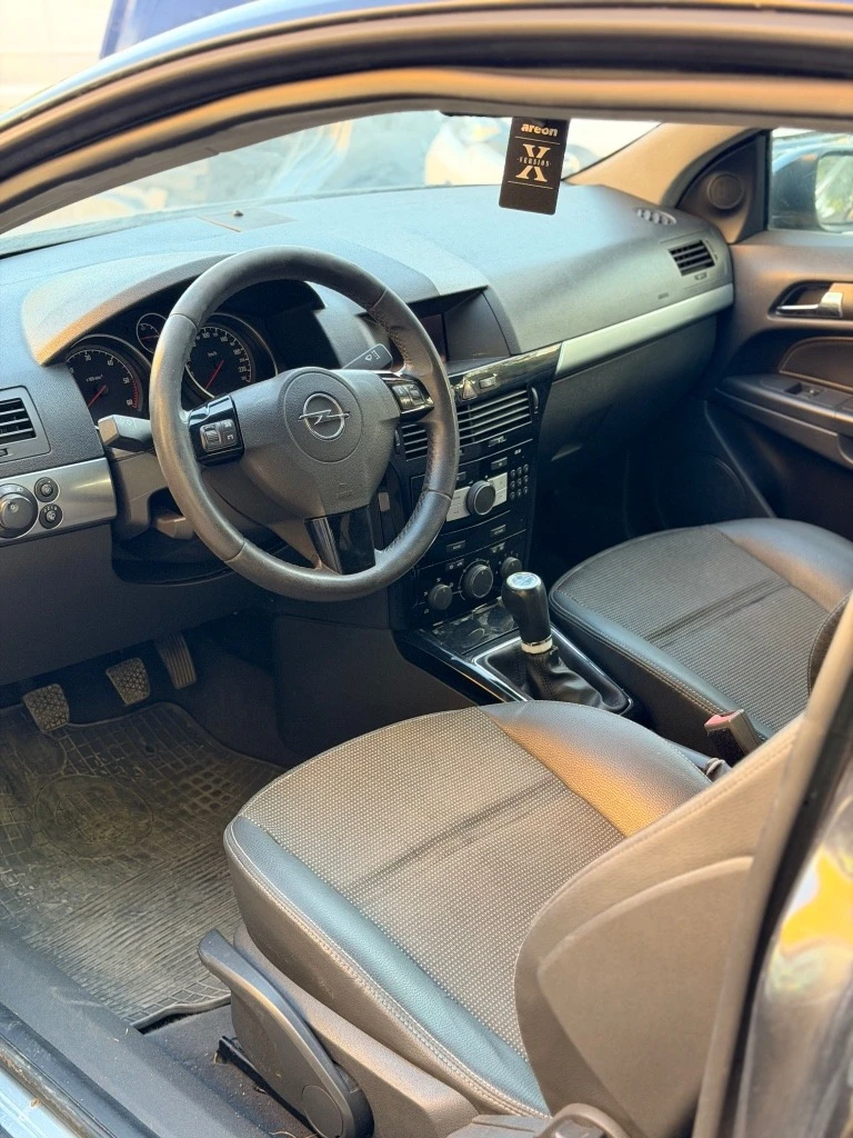Opel Astra H, снимка 4 - Автомобили и джипове - 56619613