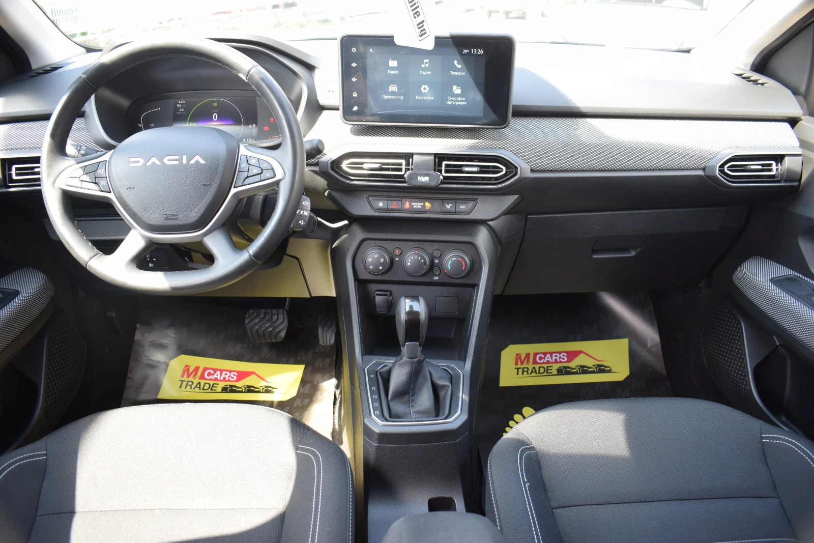 Dacia Jogger 1.6 HYBRID 6+ 1 - изображение 10