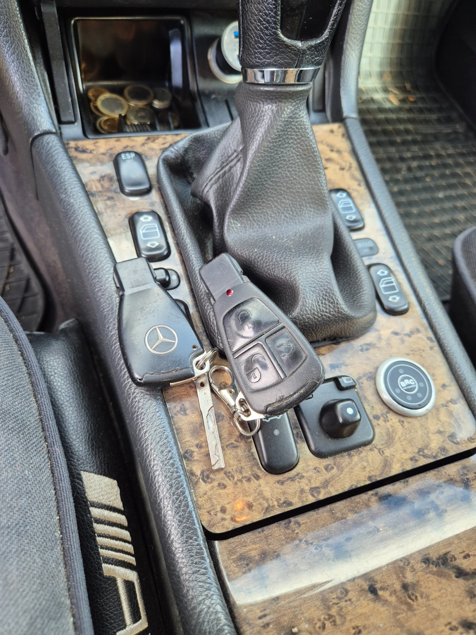 Mercedes-Benz E 200 Компресор  | Mobile.bg — изображение 11