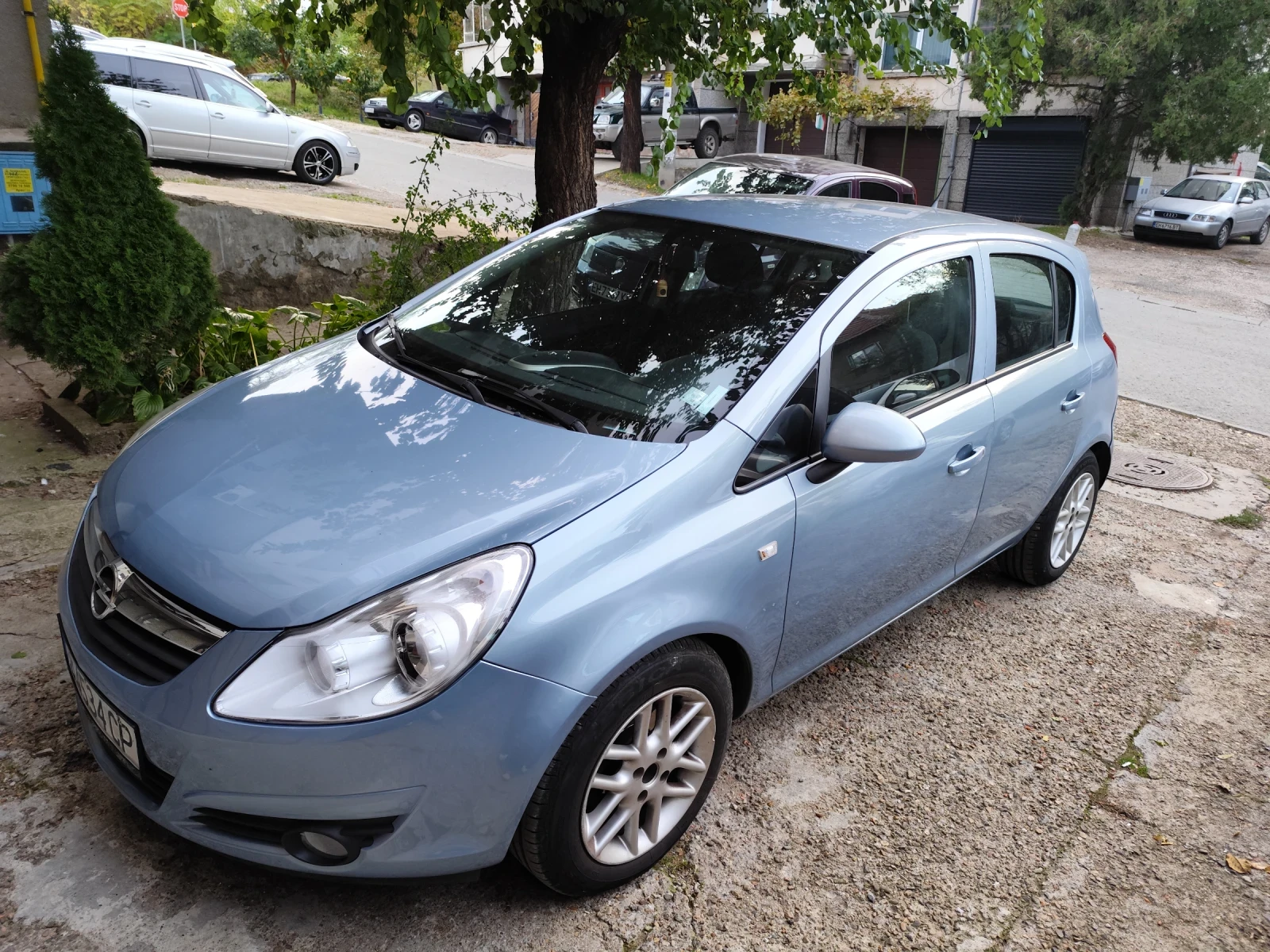 Opel Corsa 1.4 бензин - изображение 3