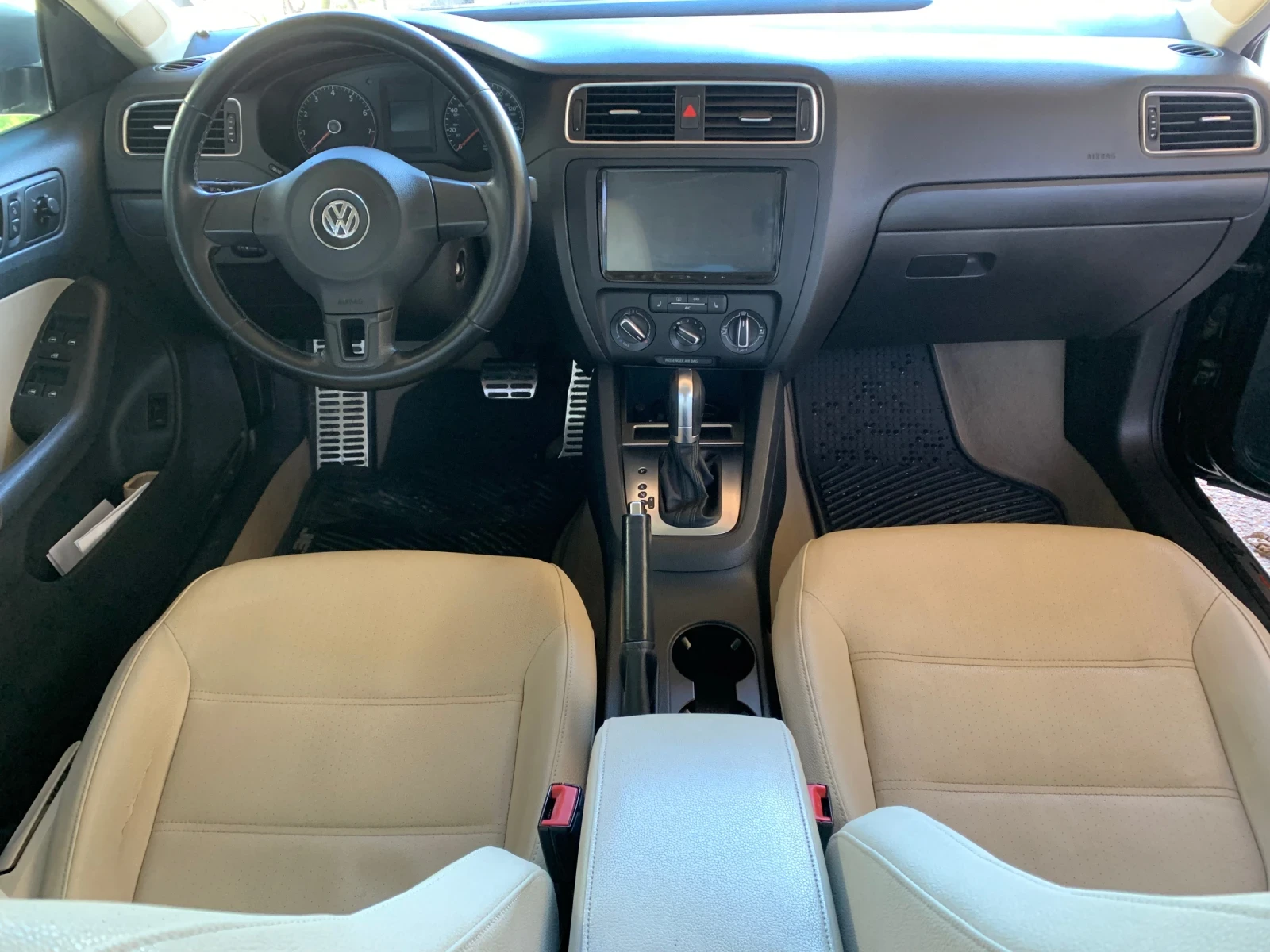 VW Jetta  - изображение 9