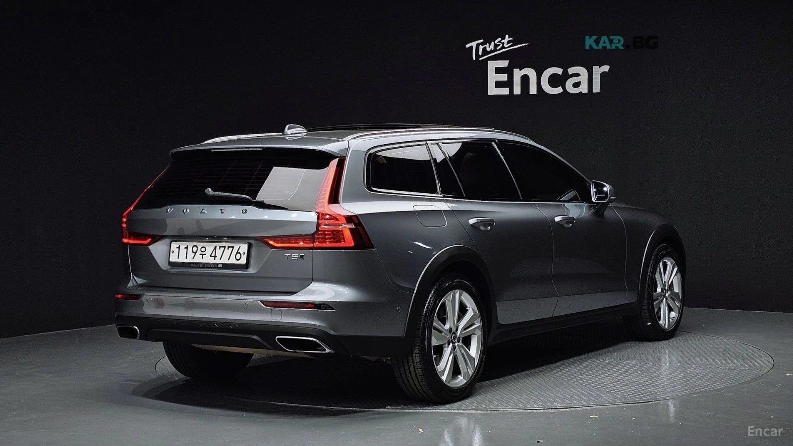 Volvo V60 T5 / INSCRIPTION / BOWERS / HEADUP / ОБДУХ / ФУЛЛ, снимка 2 - Автомобили и джипове - 54598212