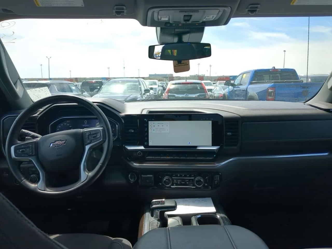Chevrolet Silverado * RST * CARPLAY * 2 КЛЮЧА, снимка 13 - Автомобили и джипове - 54623810