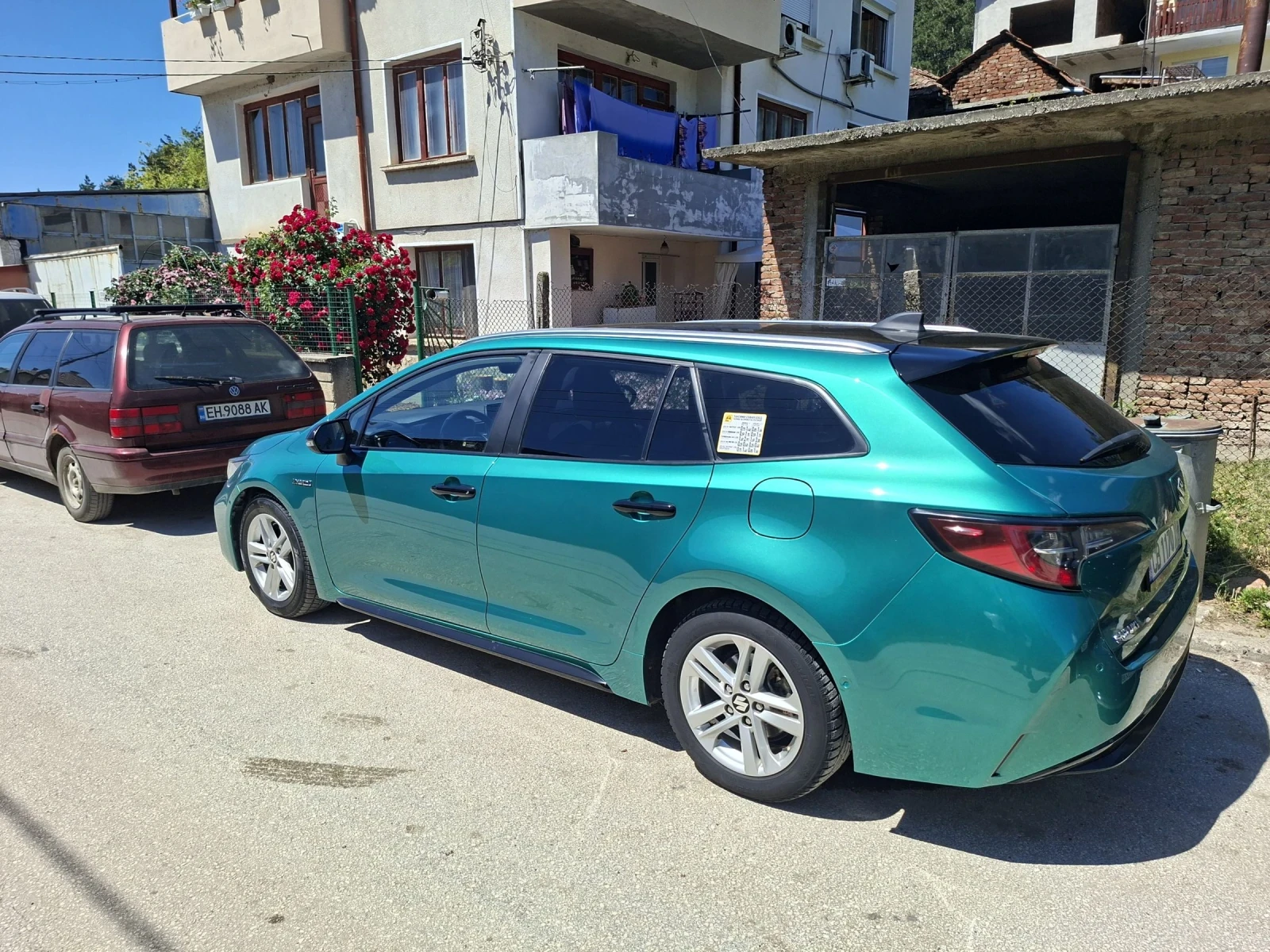 Toyota Corolla 1.8 HYBRID Газ, снимка 4 - Автомобили и джипове - 54983308