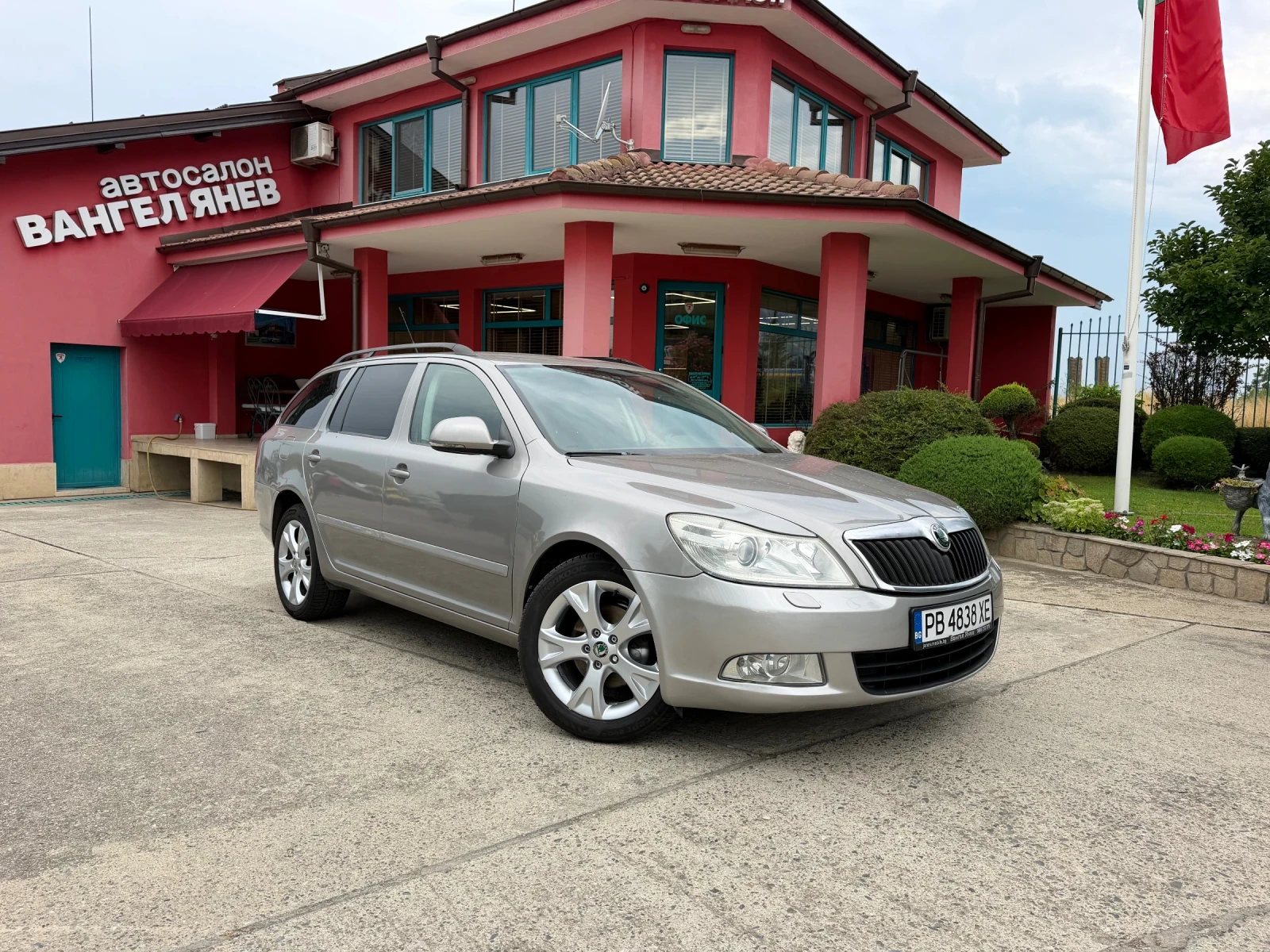 Skoda Octavia 2.0 TDI* 140�.�* Climatronic* Parktronic* Xenon | Mobile.bg � ����������� 16