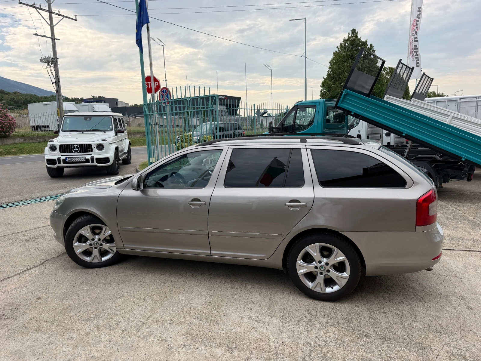 Skoda Octavia 2.0 TDI* 140�.�* Climatronic* Parktronic* Xenon | Mobile.bg � ����������� 12