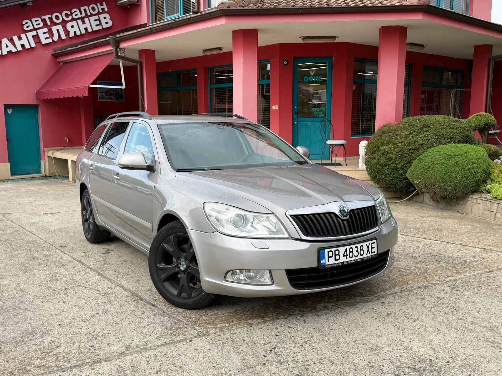Skoda Octavia 2.0 TDI, снимка 2 - Автомобили и джипове - 55011185