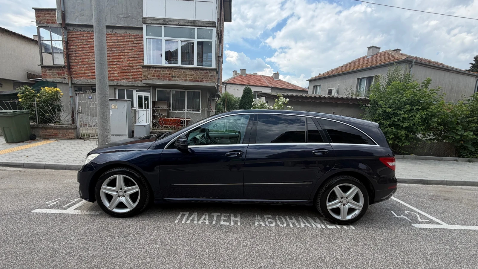 Mercedes-Benz R 350, снимка 2 - Автомобили и джипове - 55456186