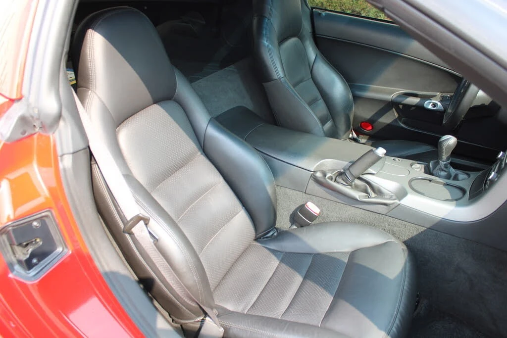 Chevrolet Corvette 6.0* V8* RWD* MANUAL* КОЖА* ПОДГРЕВ* , снимка 16 - Автомобили и джипове - 55541543
