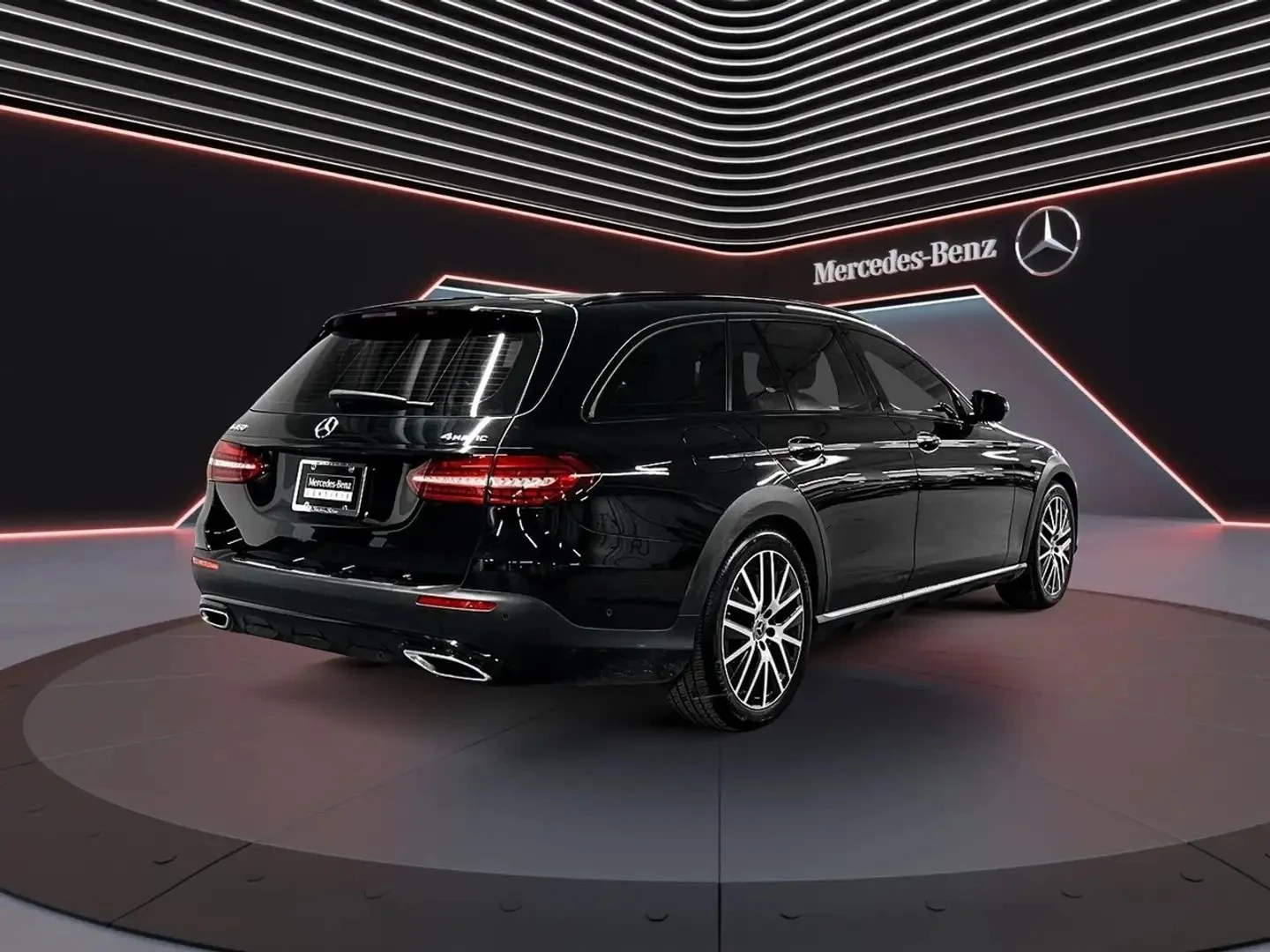 Mercedes-Benz E 450 ALL TERRAIN PREMIUM ЦЕНА ДО БЪЛГАРИЯ АВТОКРЕДИТ, снимка 4 - Автомобили и джипове - 55848514