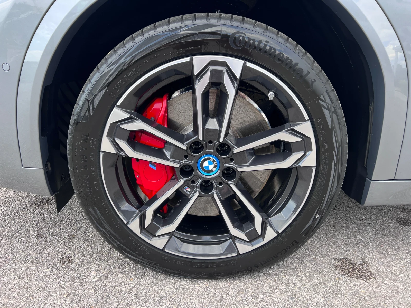 BMW iX2 X-Drive 30 M Sport, снимка 6 - Автомобили и джипове - 55925605