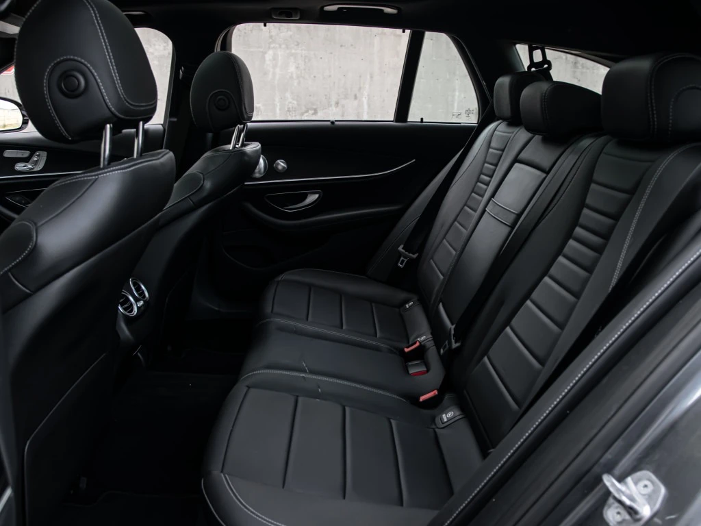 Mercedes-Benz E 400 4MATIC/V6/BiTurbo/5+ 2места/Burmester, снимка 8 - Автомобили и джипове - 56329133