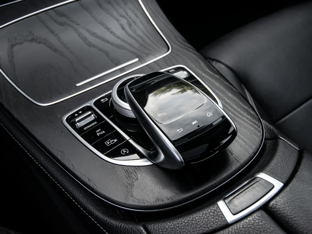 Mercedes-Benz E 400 4MATIC/V6/BiTurbo/5+ 2места/Burmester, снимка 14 - Автомобили и джипове - 56329133