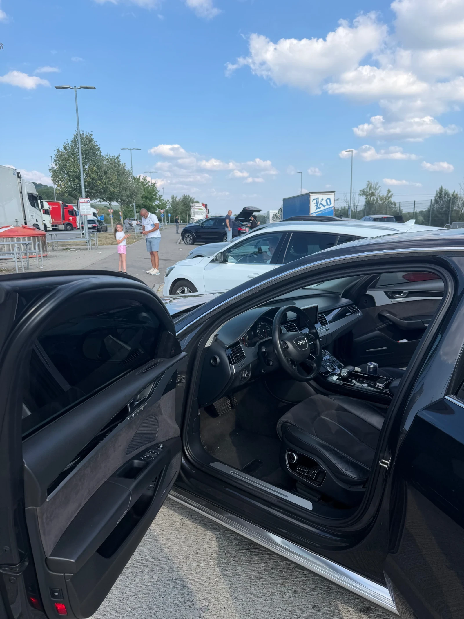Audi A8, снимка 5 - Автомобили и джипове - 56618024