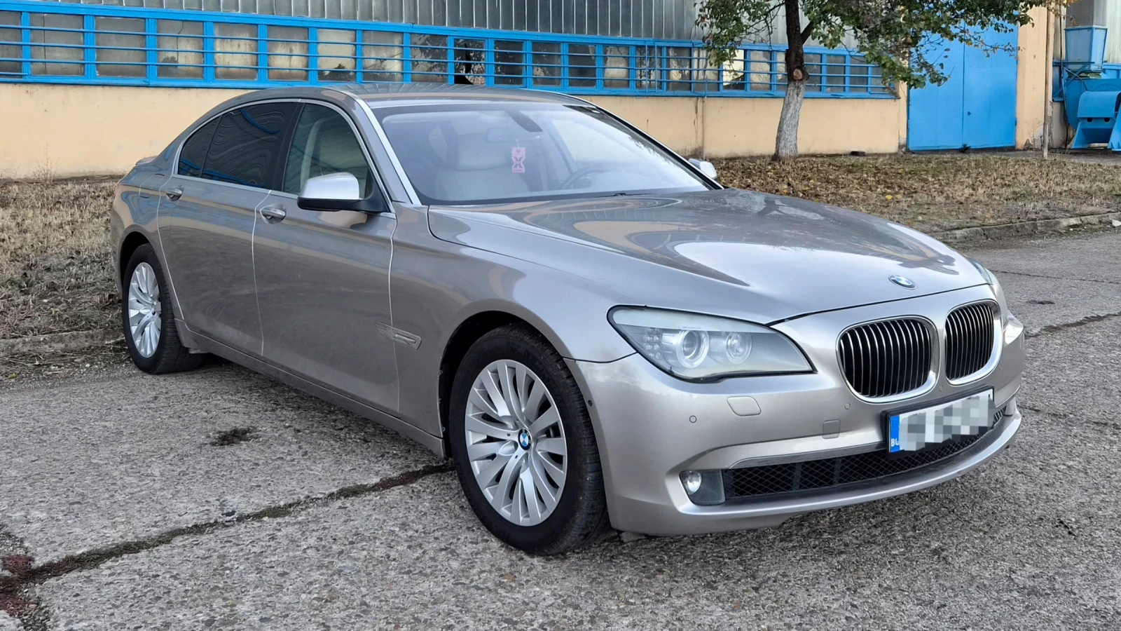 BMW 750 Li INDIVIDUAL* HeadUp* Massage* 3xTV* Camera* FULL | Mobile.bg � ����������� 2