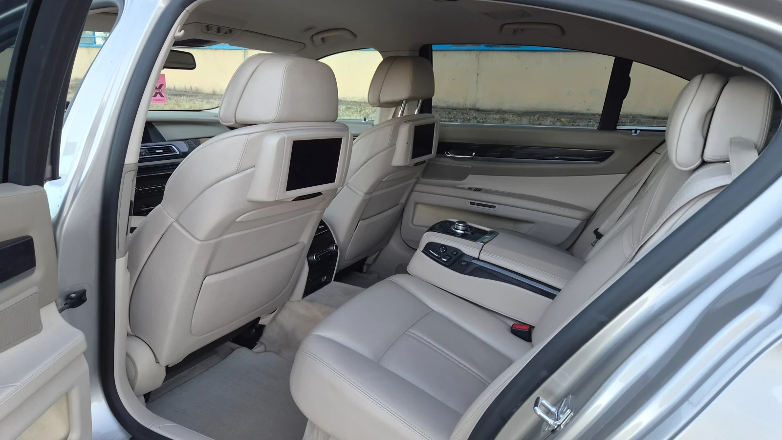 BMW 750 Li INDIVIDUAL* HeadUp* Massage* 3xTV* Camera* FULL | Mobile.bg � ����������� 6