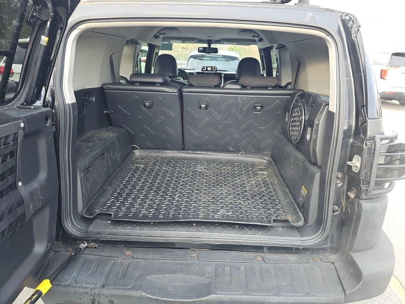 Toyota Fj cruiser 2009 Toyota FJ Cruiser wRear Doors 4x4, снимка 13 - Автомобили и джипове - 48287536