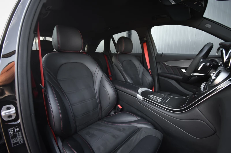 Mercedes-Benz GLC 400 AMG/NightPackage/4MATIC, снимка 11 - Автомобили и джипове - 51087624
