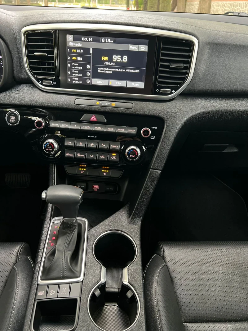 Kia Sportage 4x4  32 000km. ТОП ТОП , снимка 13 - Автомобили и джипове - 52092177
