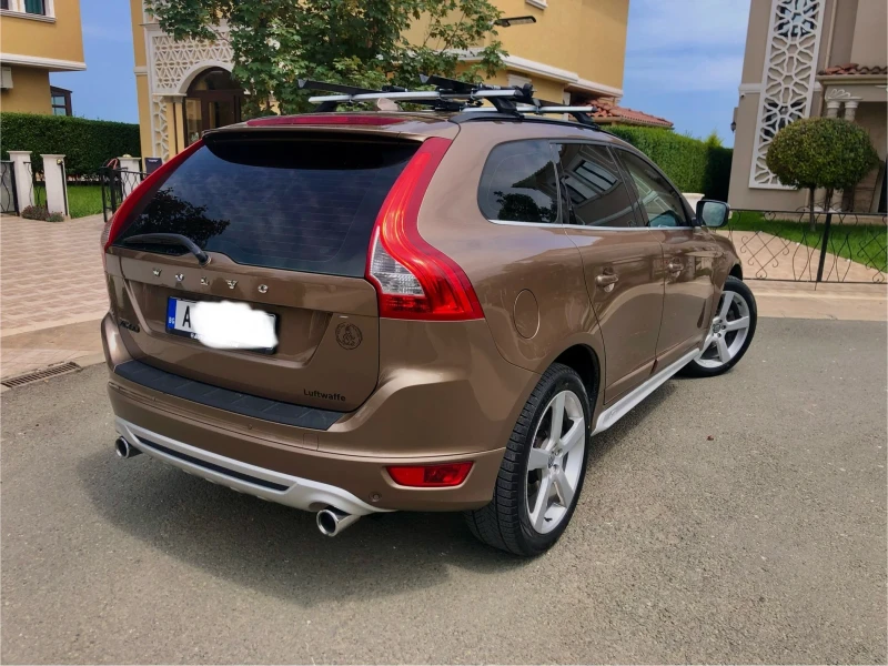 Volvo XC60 R Design, снимка 2 - Автомобили и джипове - 52650789