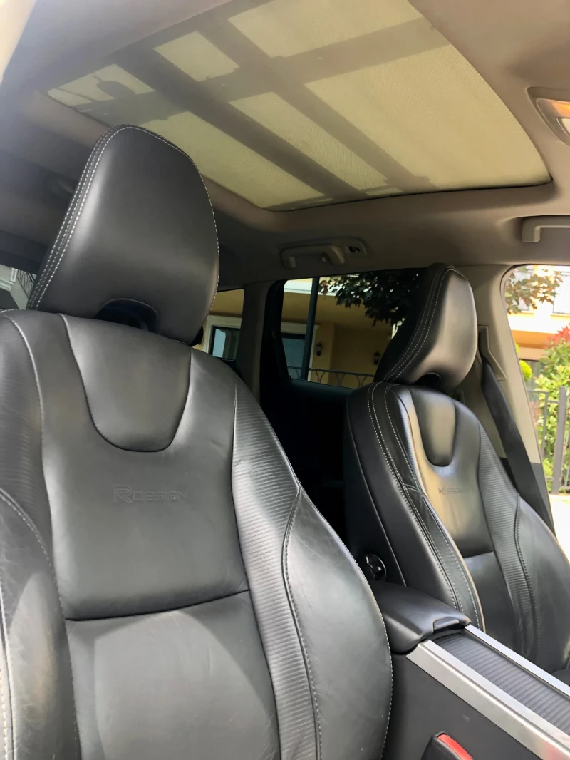 Volvo XC60 R Design, снимка 8 - Автомобили и джипове - 52650789