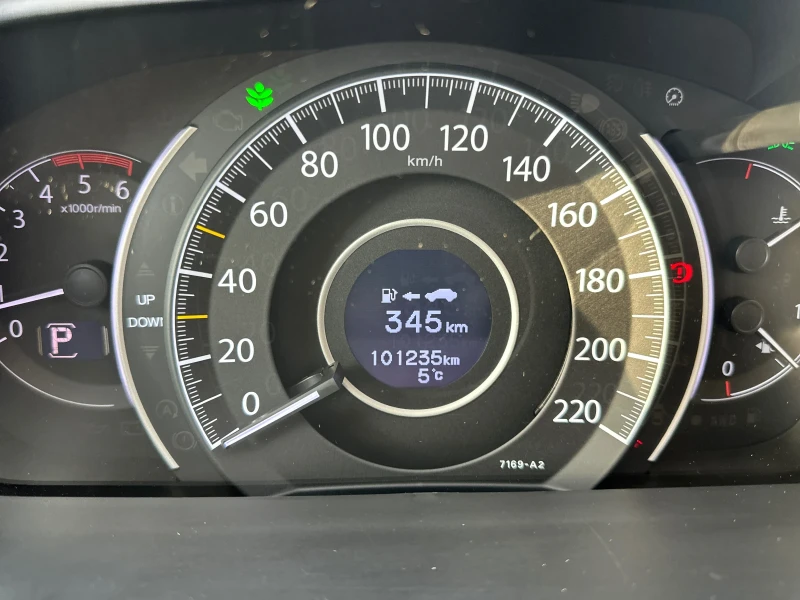 Honda Cr-v 1.6, снимка 10 - Автомобили и джипове - 52968950