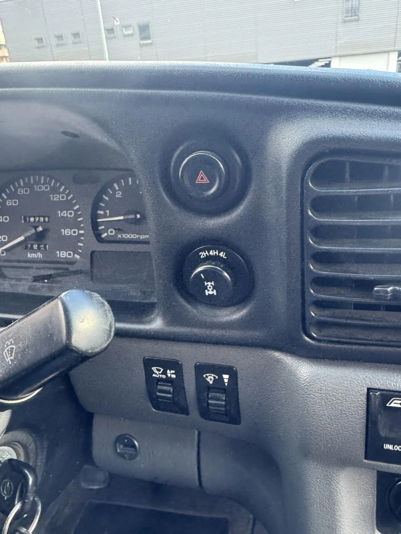 SsangYong Musso 2.9, снимка 9 - Автомобили и джипове - 53034449