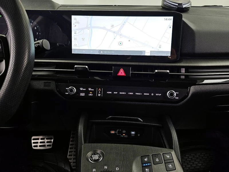 Kia Sportage 1.6 Automatic, снимка 14 - Автомобили и джипове - 55845860