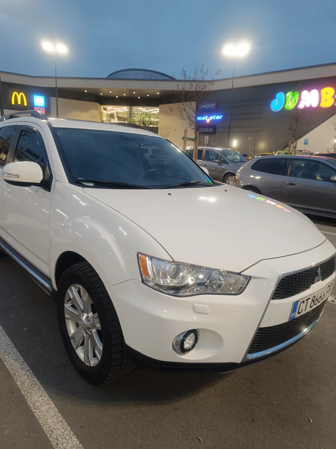 Mitsubishi Outlander 2.4 4x4 - изображение 7
