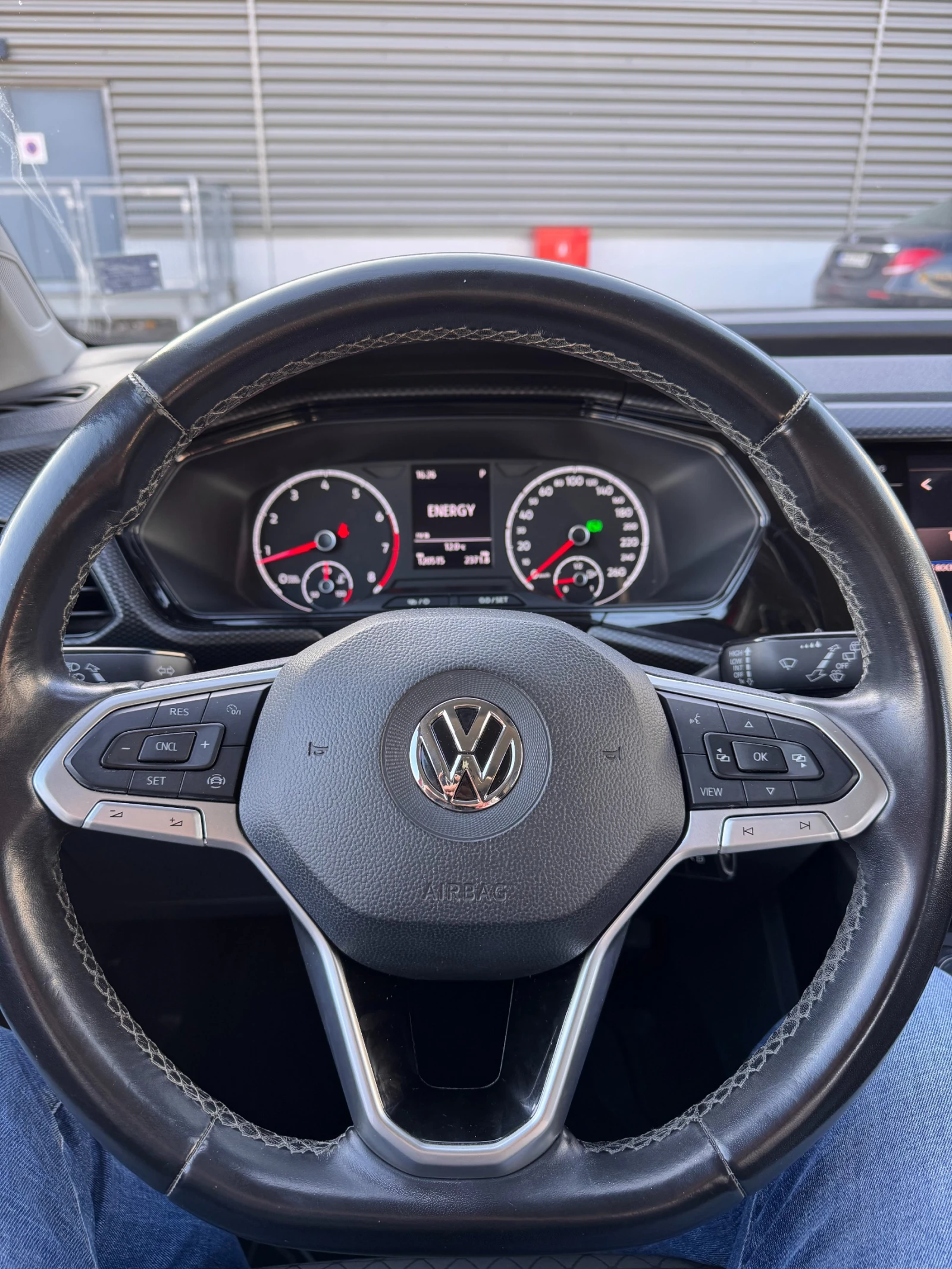 VW T-Cross 1.5 DSG 150hp Гаранция, снимка 10 - Автомобили и джипове - 53795147