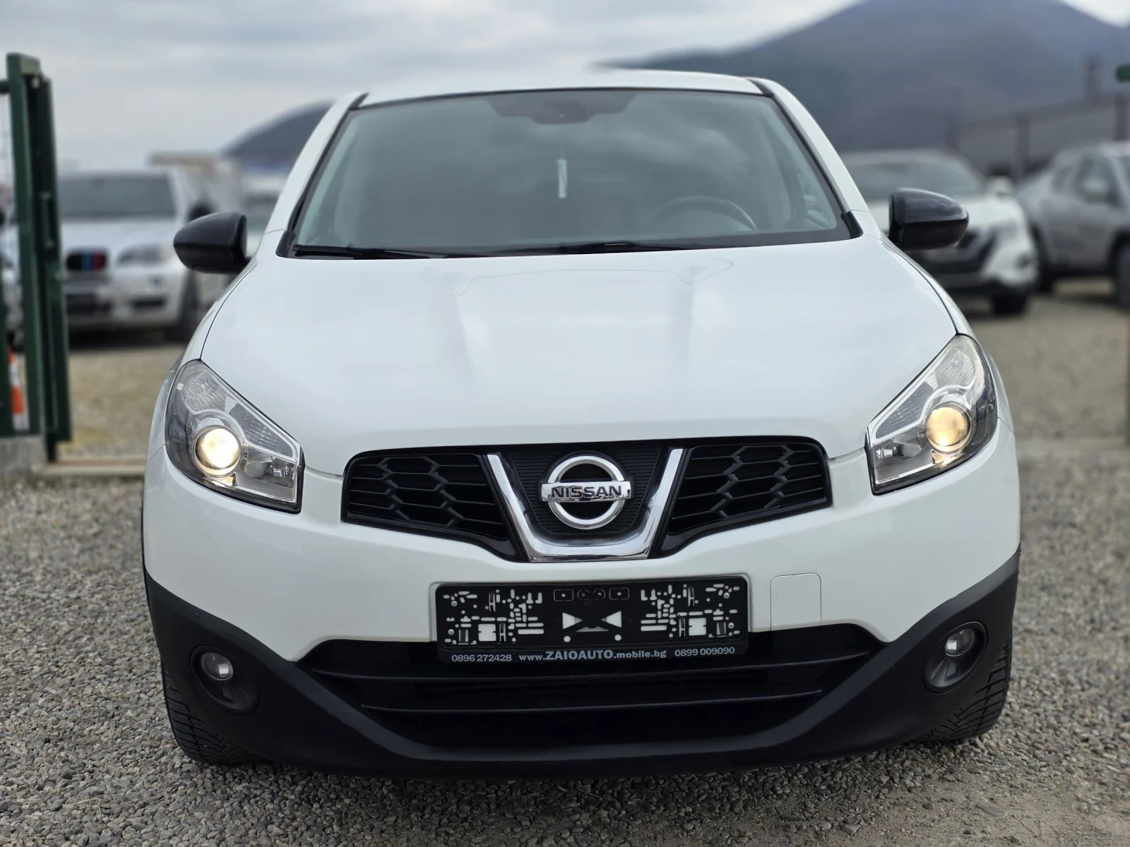 Nissan Qashqai 1.5 dci 110 k.c. PureDrive Топ Състояние , снимка 7 - Автомобили и джипове - 53902729