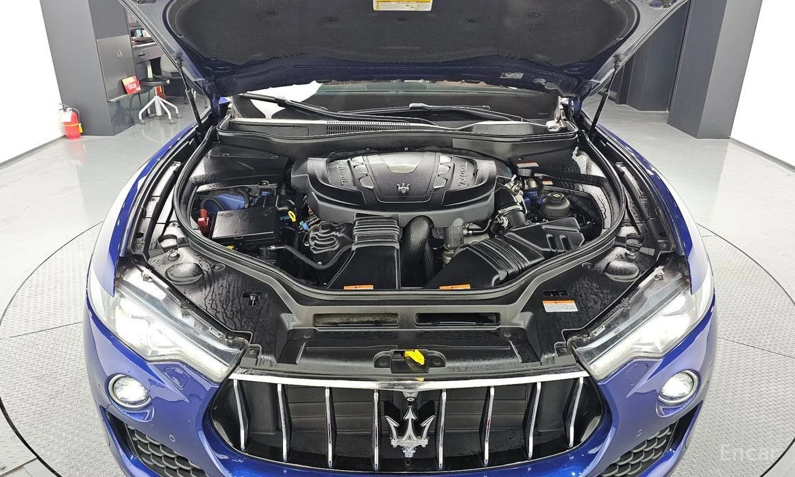 Maserati Levante, снимка 6 - Автомобили и джипове - 54399043