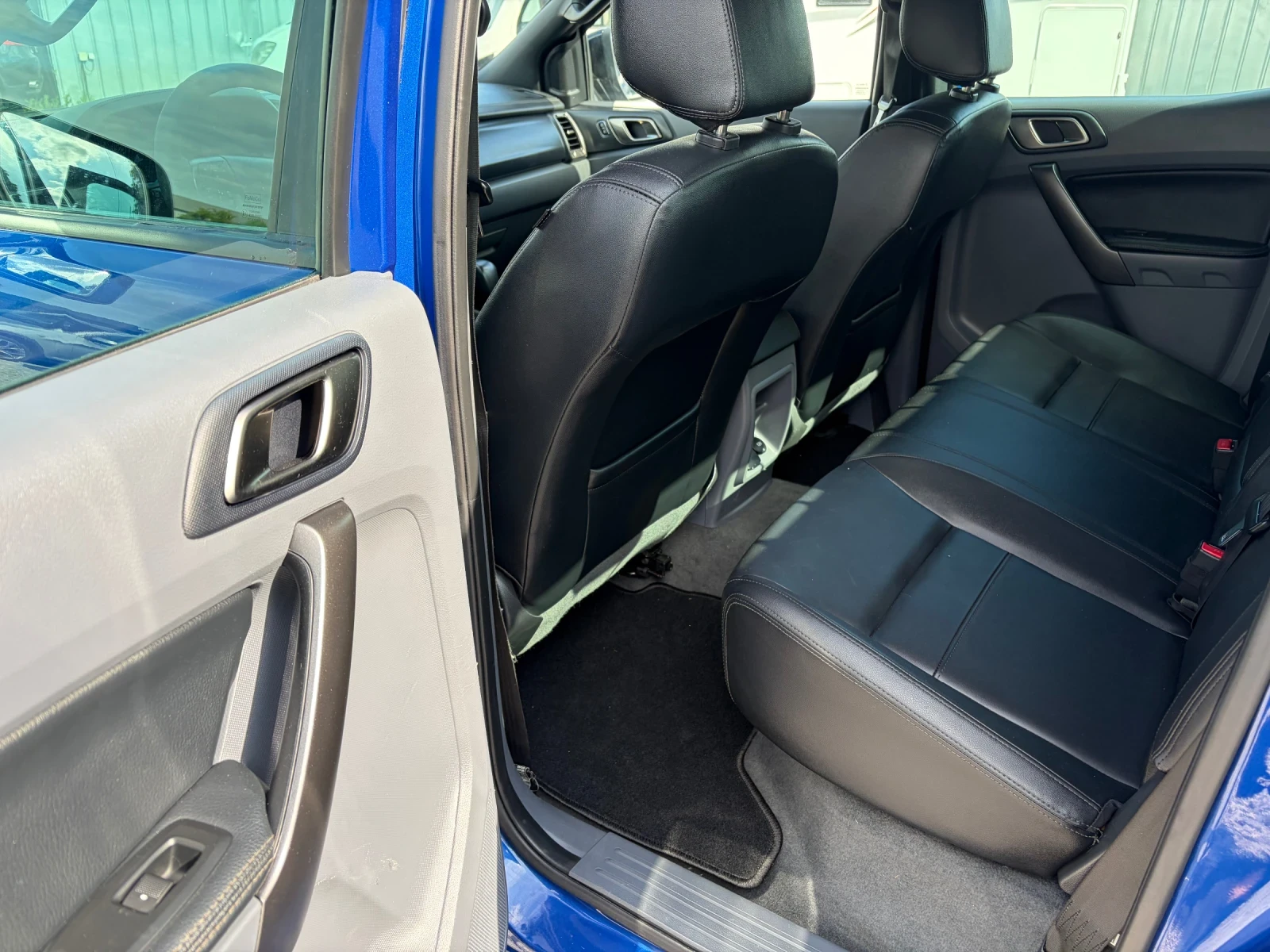 Ford Ranger 3.2 TDCI BLACK WILDTRAK, снимка 11 - Автомобили и джипове - 54556307