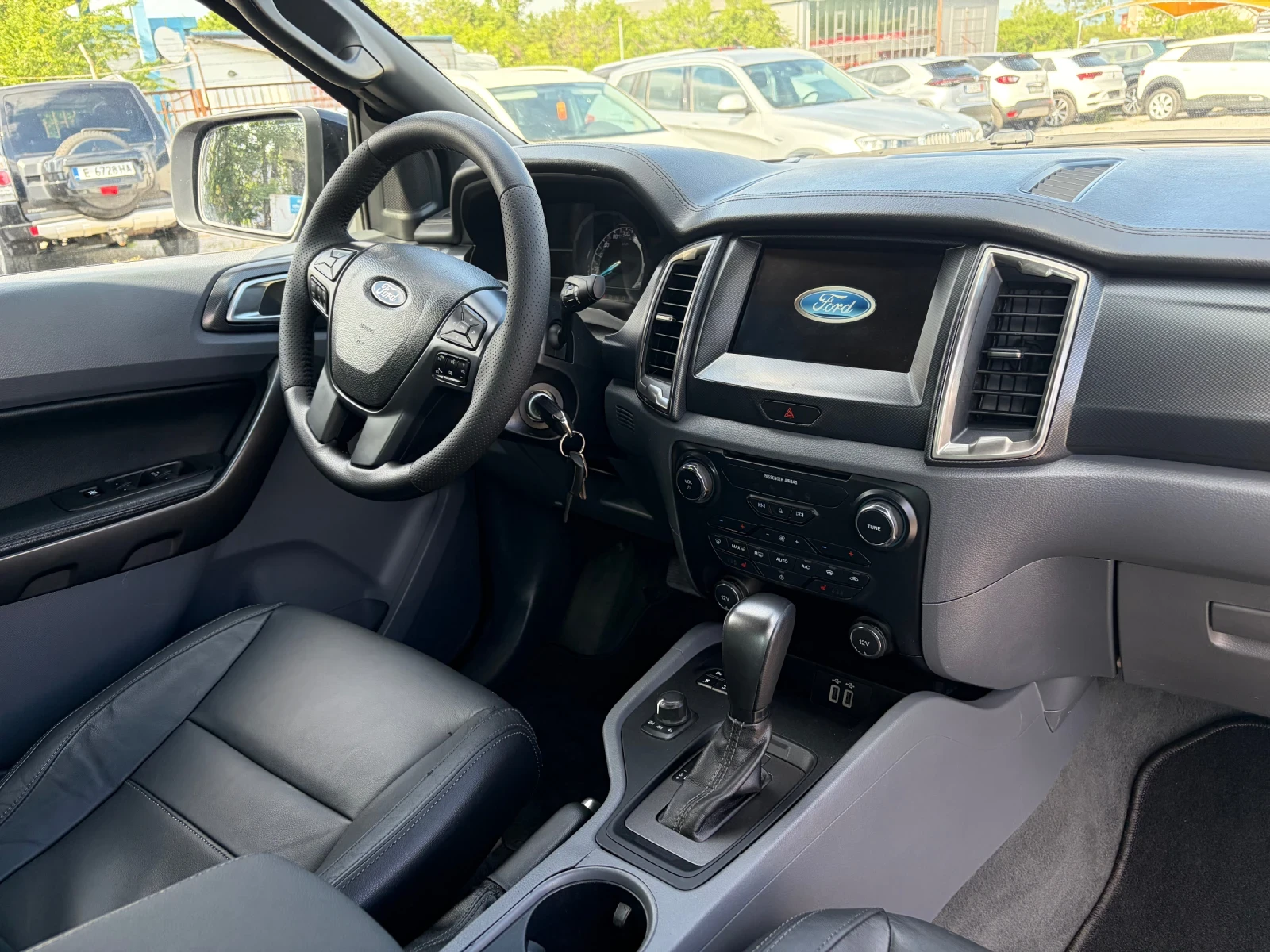 Ford Ranger 3.2 TDCI BLACK WILDTRAK, снимка 14 - Автомобили и джипове - 54556307