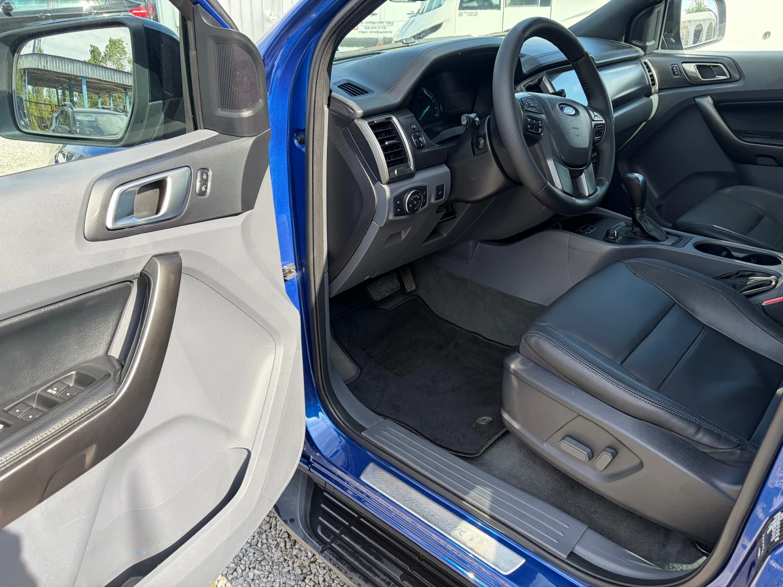 Ford Ranger 3.2 TDCI BLACK WILDTRAK, снимка 10 - Автомобили и джипове - 54556307