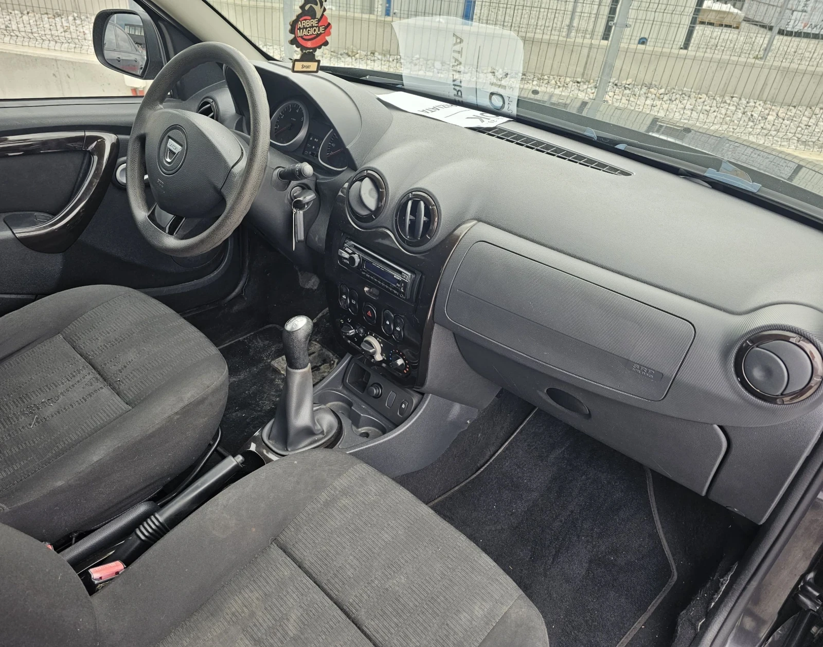Dacia Duster Евро5 Климатик 205.000км , снимка 9 - Автомобили и джипове - 54585605