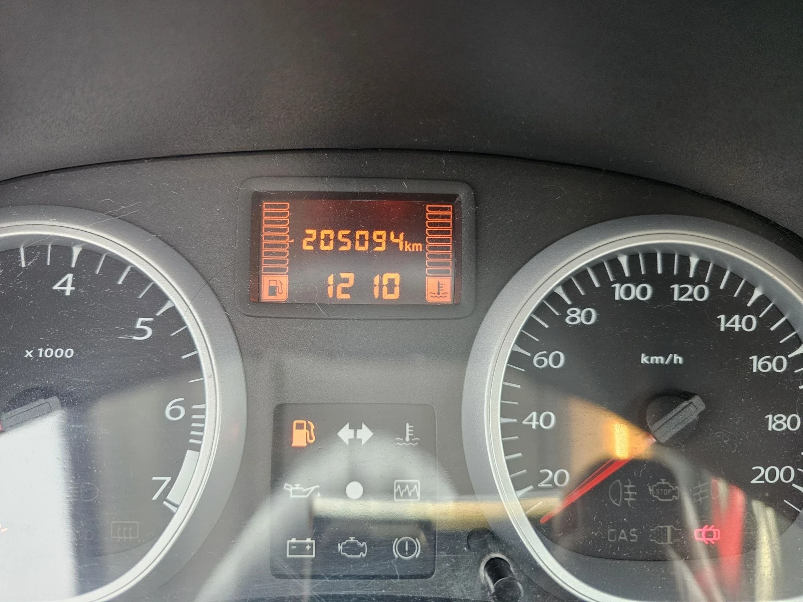 Dacia Duster Евро5 Климатик 205.000км , снимка 14 - Автомобили и джипове - 54585605