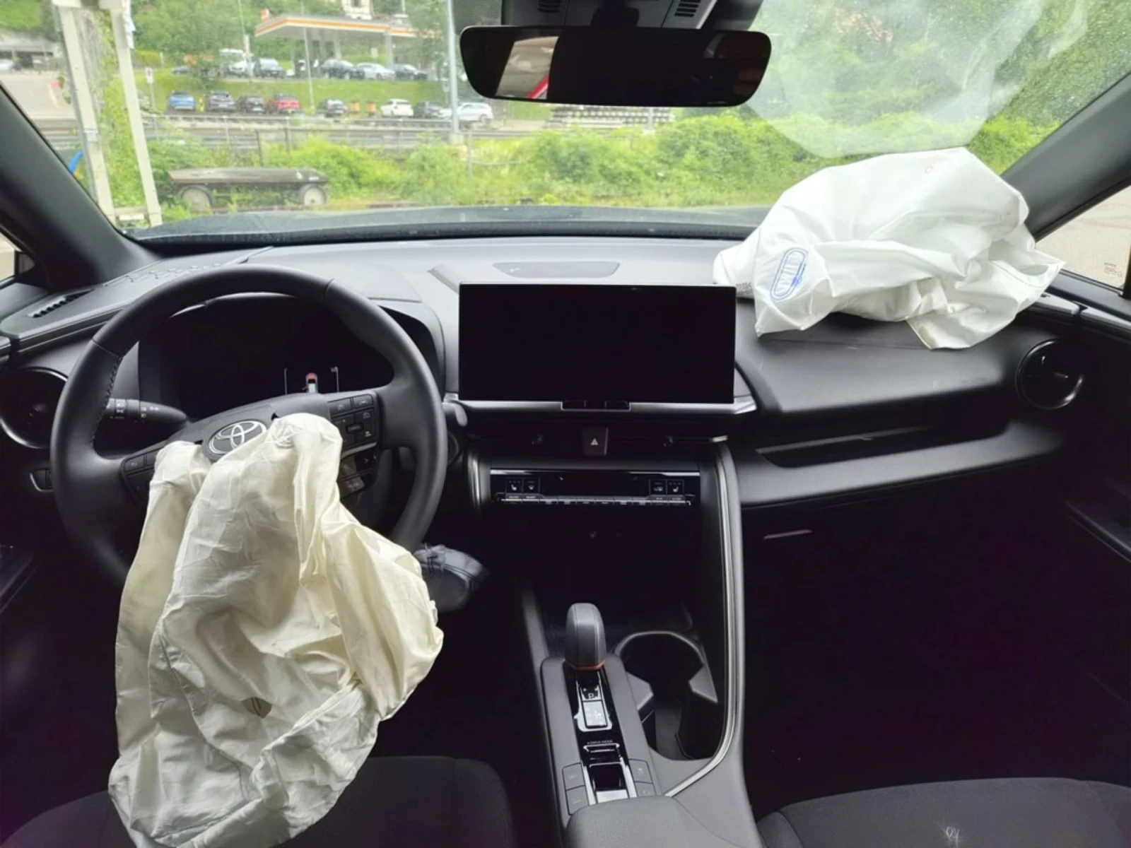 Toyota C-HR 2.0 PHEV CVT Style | Mobile.bg � ����������� 6
