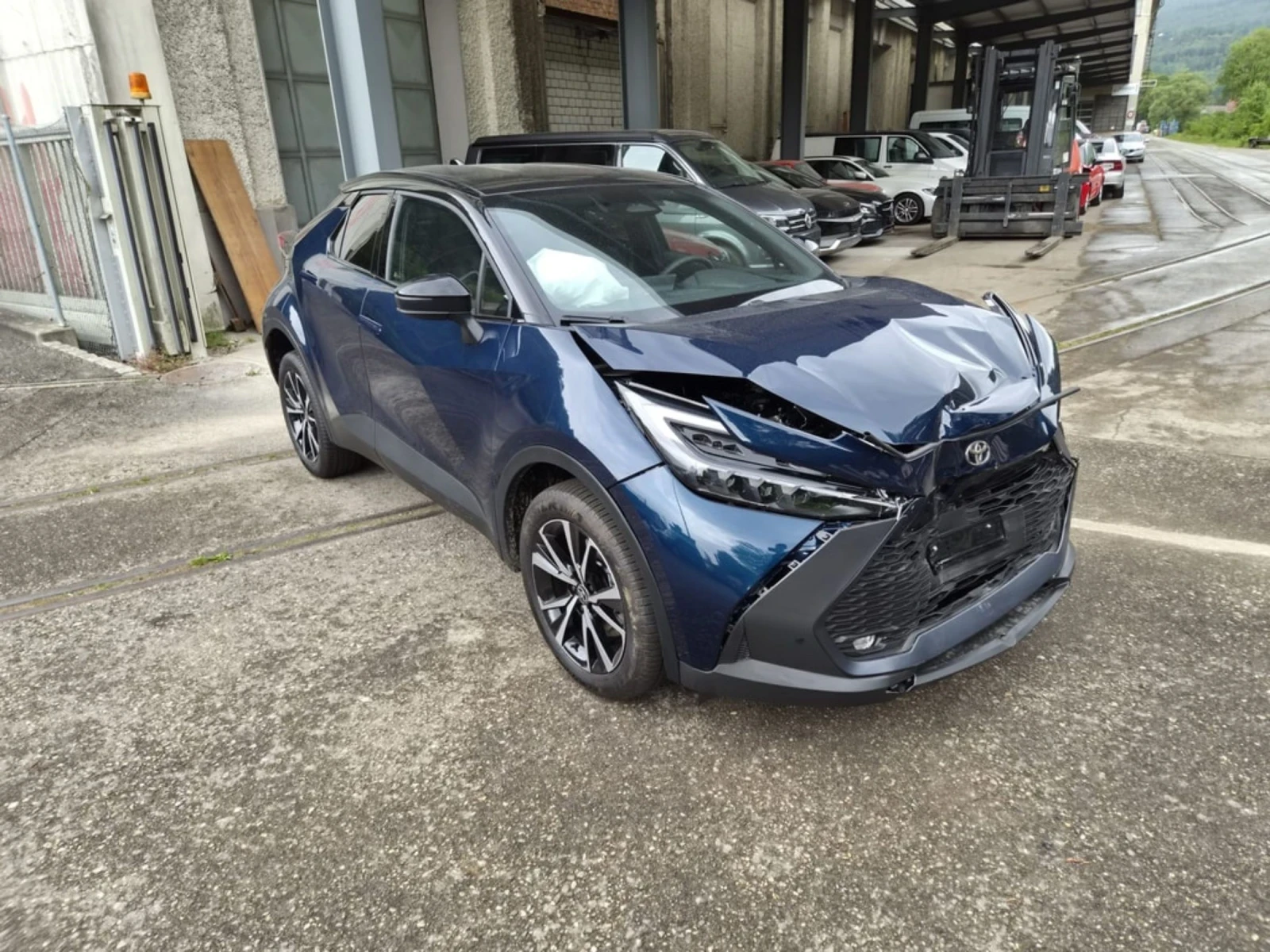 Toyota C-HR 2.0 PHEV CVT Style | Mobile.bg � ����������� 1