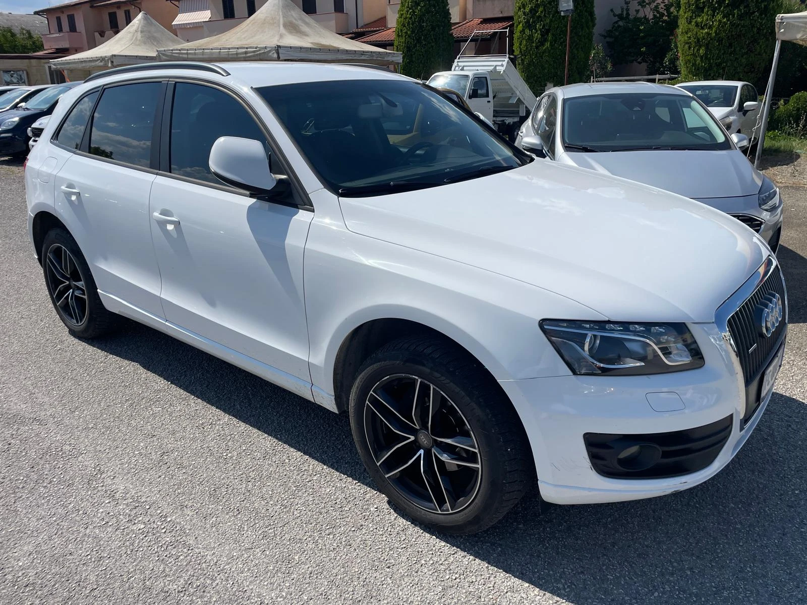 Audi Q5 2.0tdi 170кс. Euro5, снимка 11 - Автомобили и джипове - 55596830
