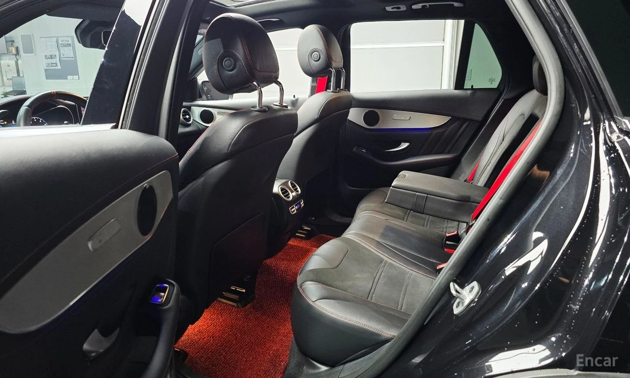 Mercedes-Benz GLC 43 AMG ДИГИТАЛНО* ТАБЛО* ХЕДЪП* 360КАМЕРА* LANE* ASSIST* , снимка 13 - Автомобили и джипове - 55696265