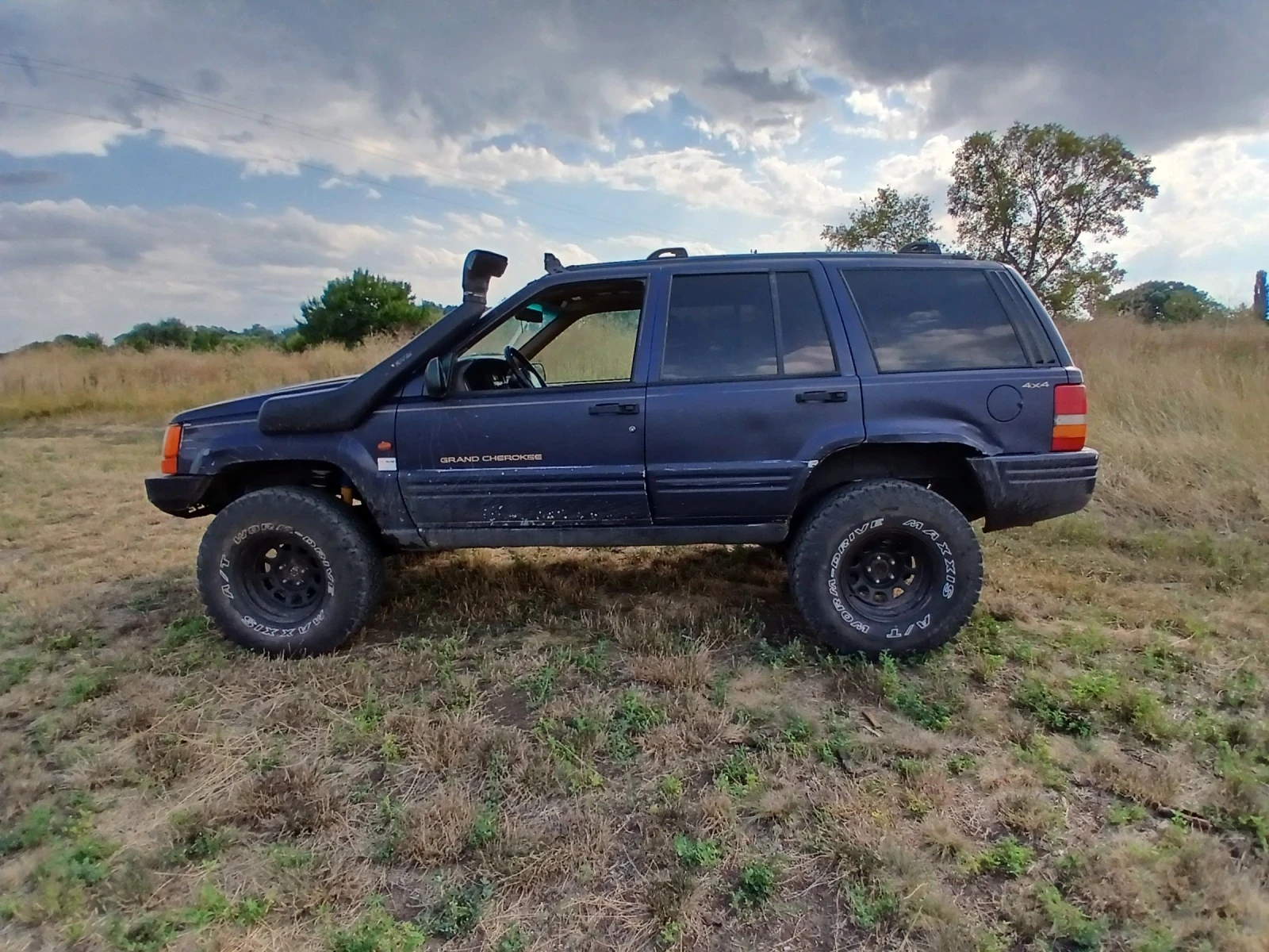 Jeep Grand cherokee 5.2 , снимка 5 - Автомобили и джипове - 56428763