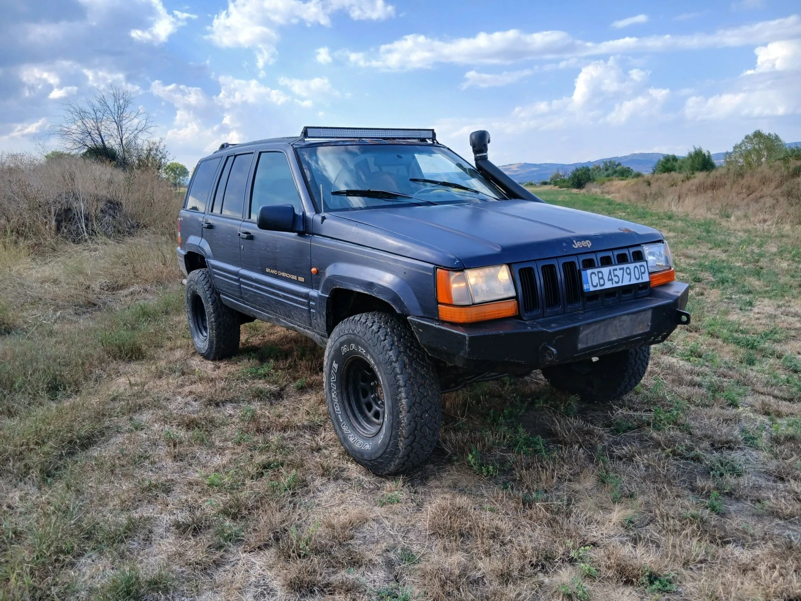 Jeep Grand cherokee 5.2 , снимка 7 - Автомобили и джипове - 56428763