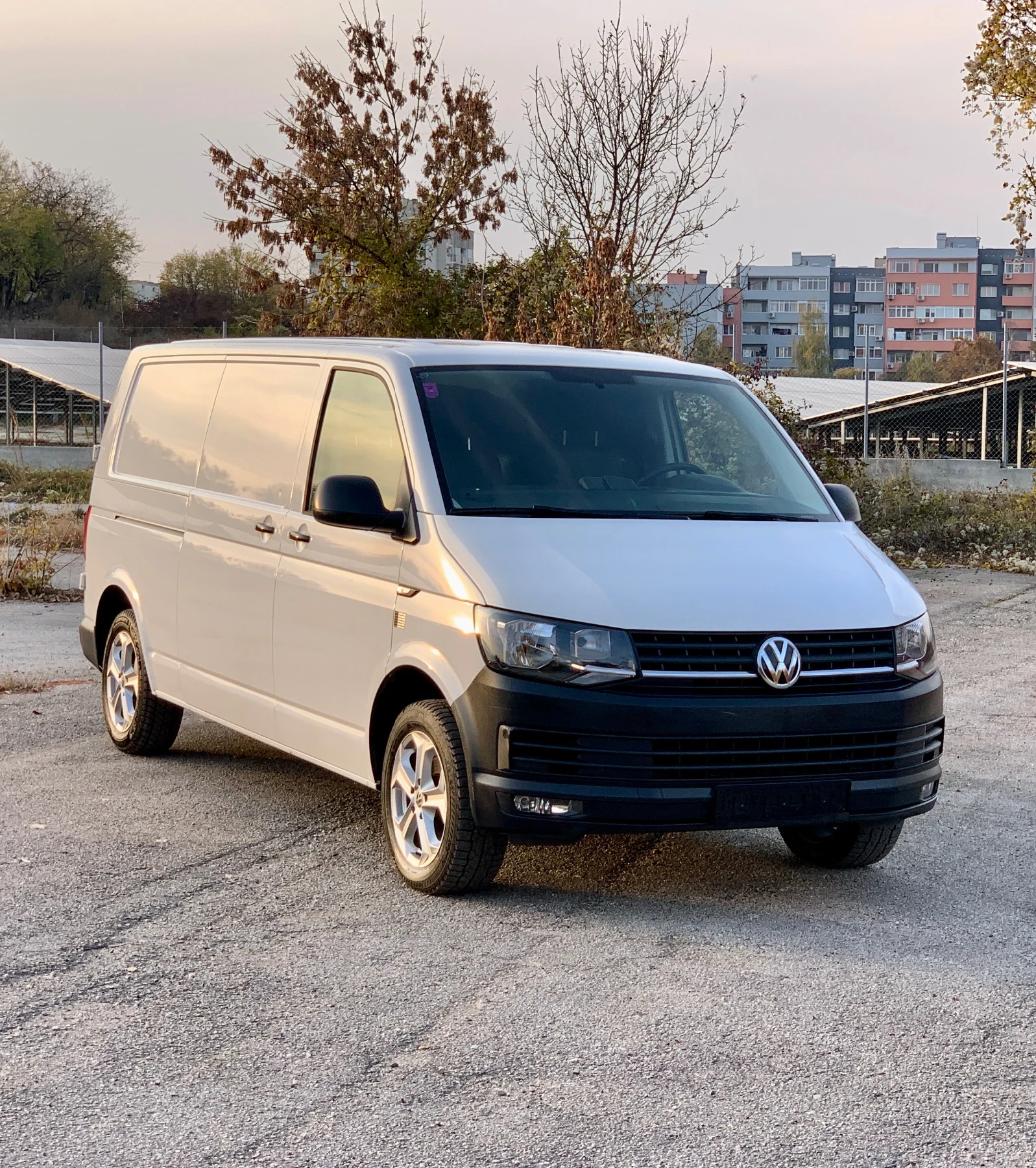 VW T6 2019г* EU6* MAXXII БАЗА* ДВОЕН КЛИМАТИК* 17 ДЖАНТИ - изображение 8