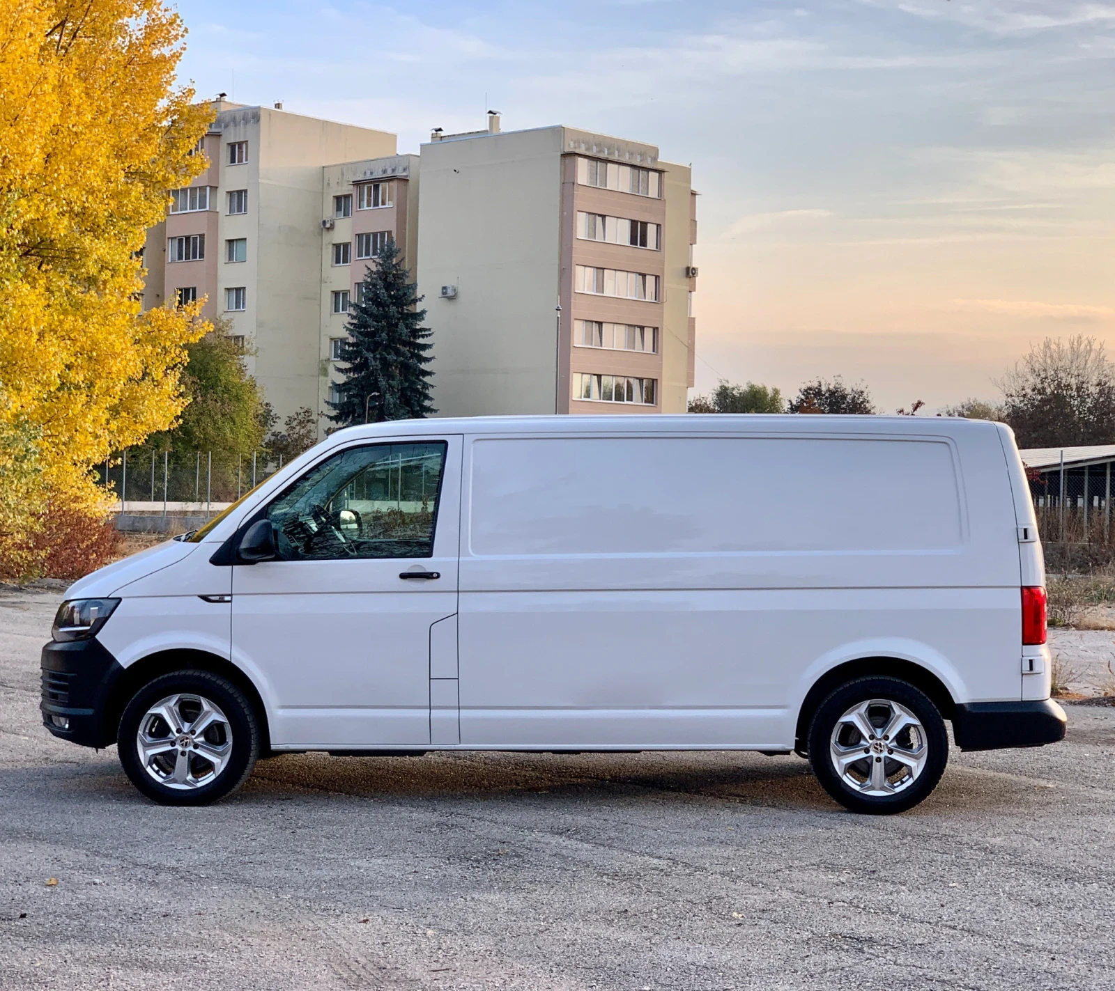 VW T6 2019г* EU6* MAXXII БАЗА* ДВОЕН КЛИМАТИК* 17 ДЖАНТИ - изображение 3