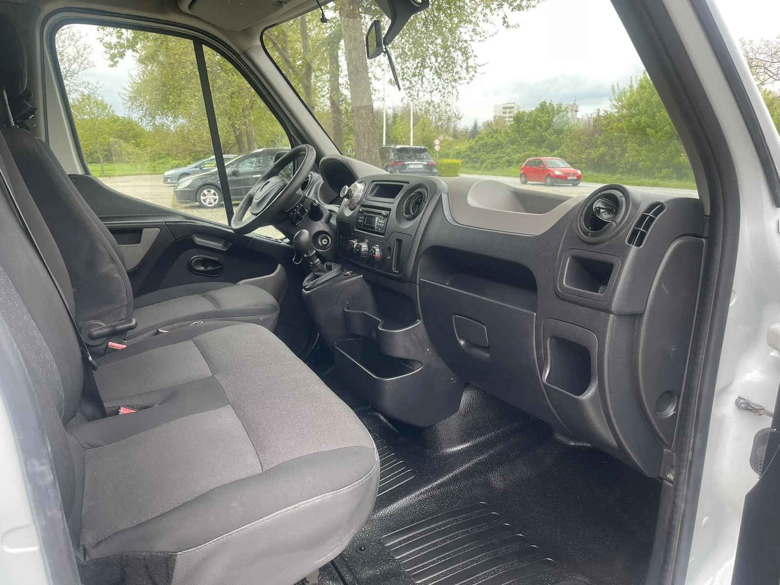Opel Movano DIESEL РЪЧКА КАТЕЕГОРИЯ Б, снимка 13 - Бусове и автобуси - 54499895