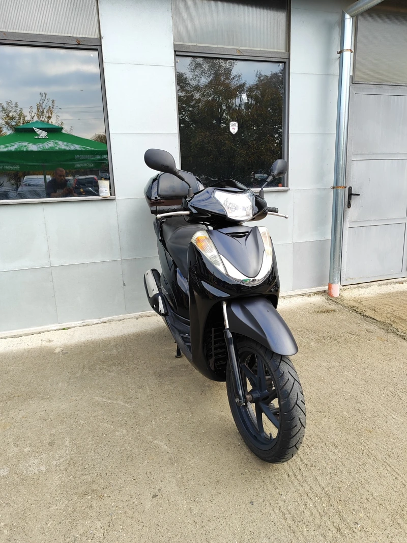 Honda Sh 300i, снимка 9 - Мотоциклети и мототехника - 52352628