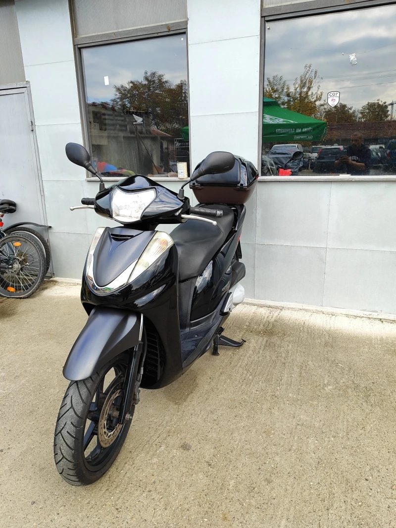 Honda Sh 300i, снимка 8 - Мотоциклети и мототехника - 52352628