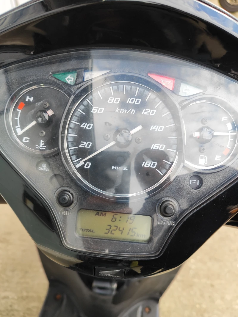 Honda Sh 300i, снимка 3 - Мотоциклети и мототехника - 52352628